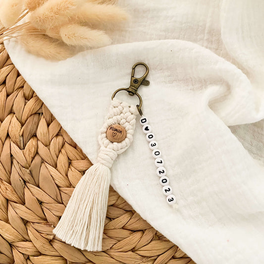 Porte-clés en macramé et perle gravée - MOT
