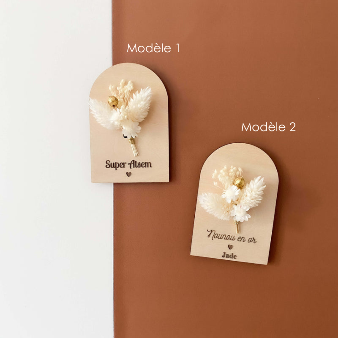 Magnet en bois fleuri personnalisé