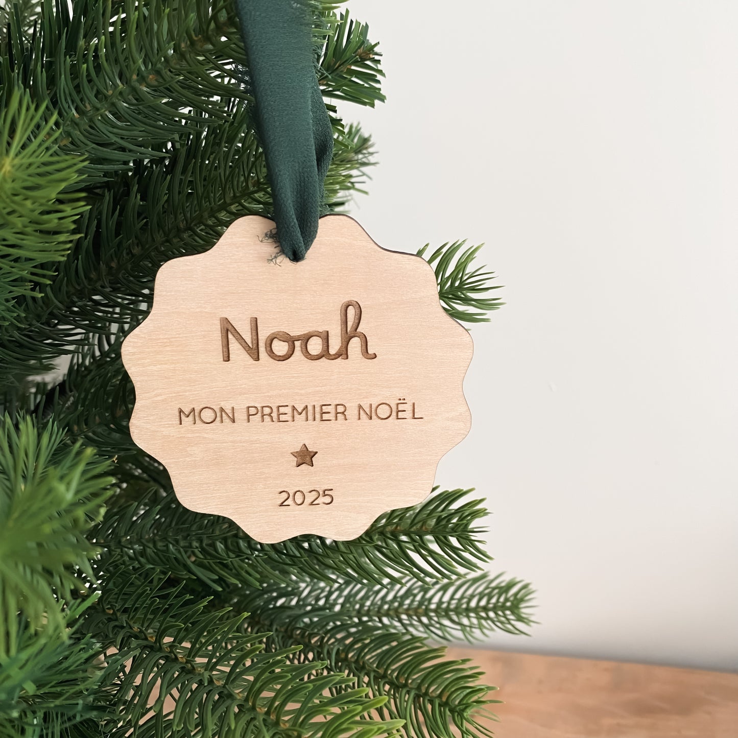 Boule de Noël en bois personnalisée - Mon premier Noël