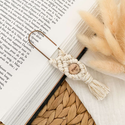 Marque-page en macramé - MOT