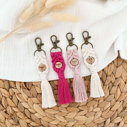 Porte-clés en macramé et perle gravée - MOT