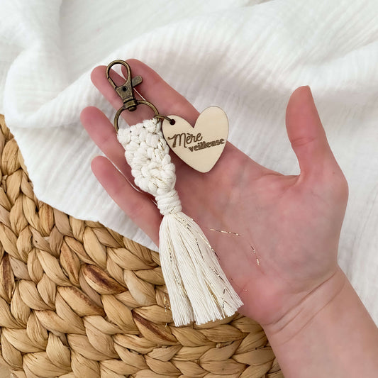 Porte-clés en macramé et médaillon "Maman"