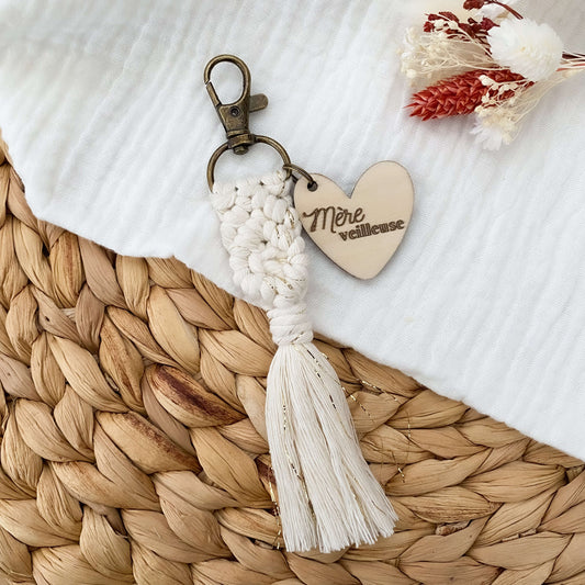 Porte-clés en macramé et médaillon "Maman"