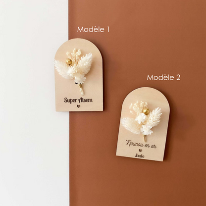 Magnet en bois fleuri personnalisé
